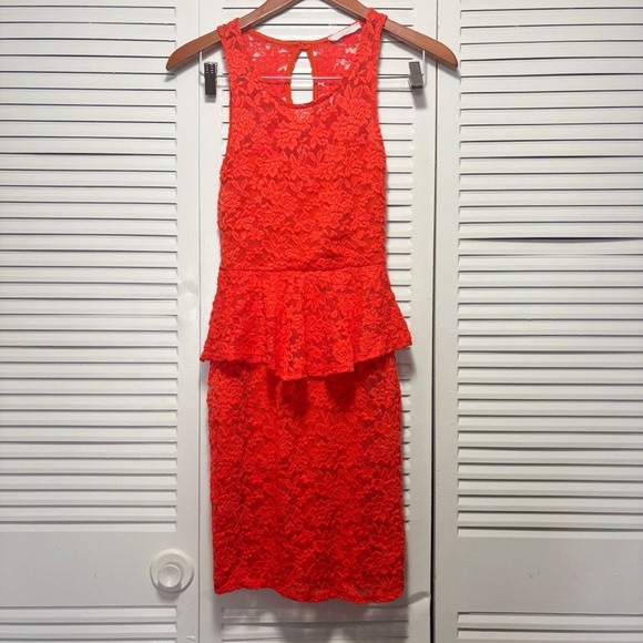 Lush Red/Orange Peplum Bodycon Sleeveless Lace Dress Size S - Picture 1 of 6